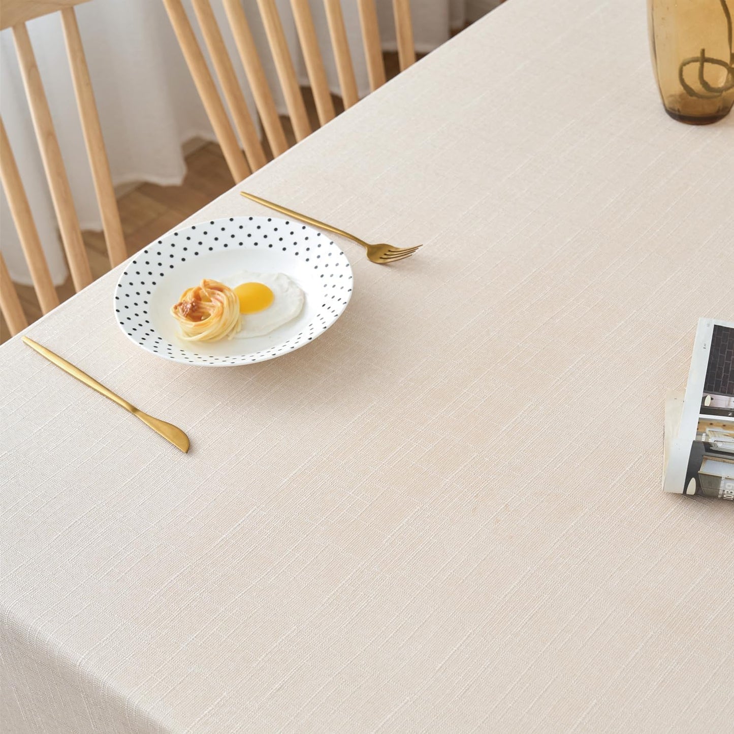 NLMUVW Rectangle Linen Tablecloth 78 Inch, Champagne Tablecloth Textured Water Resistant Farmhouse Table Cover for Cafe Kitchen Dining, 54 x 78 Inch