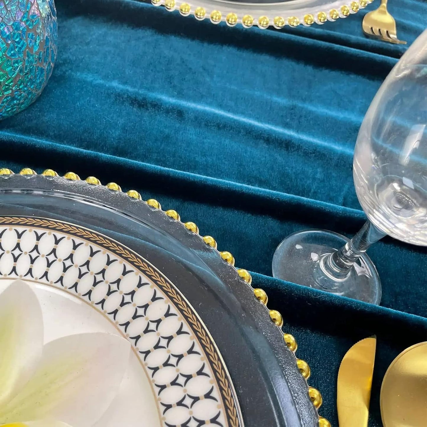 Luxurious Velvet Table Runner, 10ft Wedding Reception Decorations, 20x120inch Soft Velvet Fabric, Table Linen Overlay, Wedding Table Runners (Teal Blue, 20X120inch, 5pack)