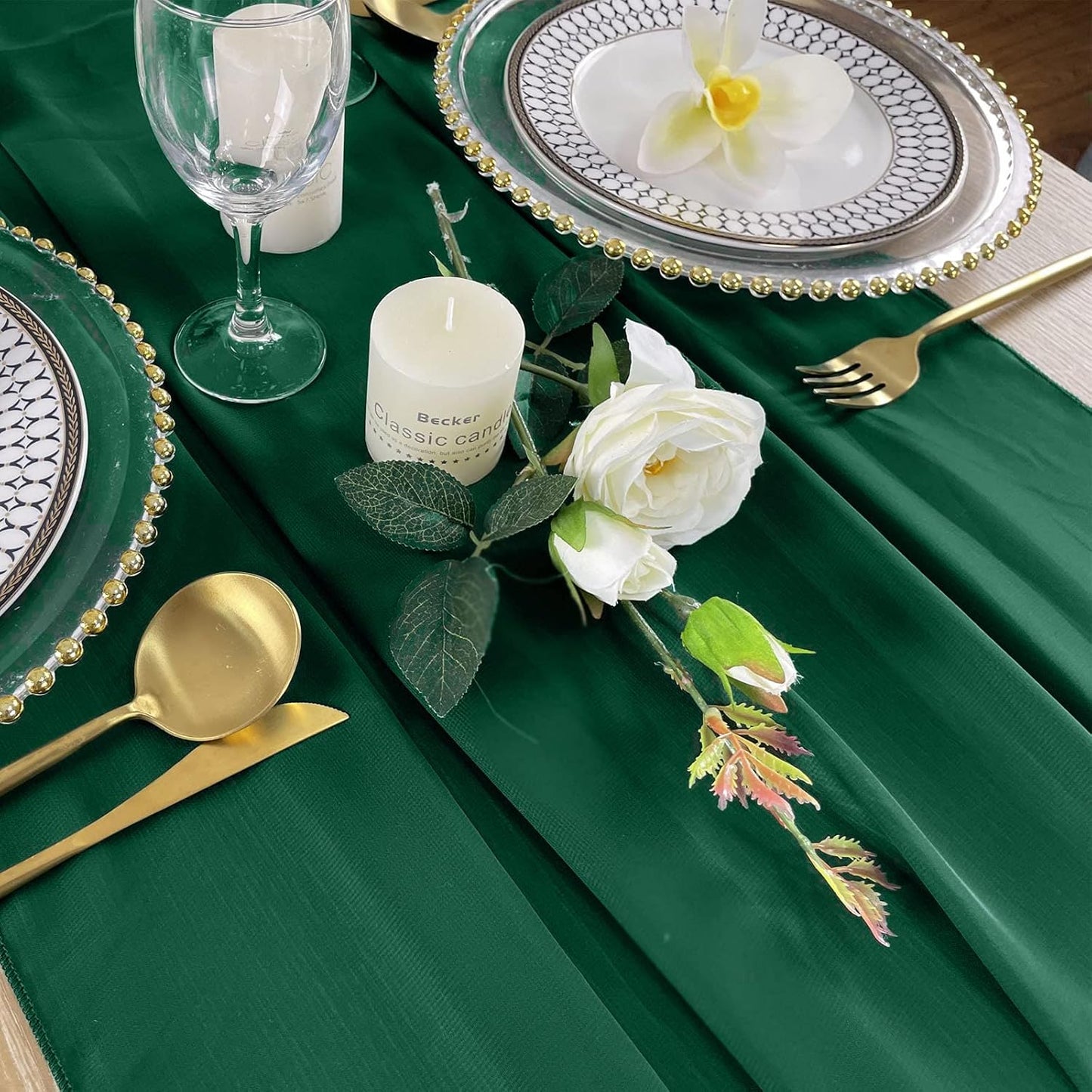 EHLDekol 10ft Chiffon Table Runners 27x120 inches Romantic Sheer Wedding Table Runner Top Table Bridal Party Decoration (Emerald Green，10ft)