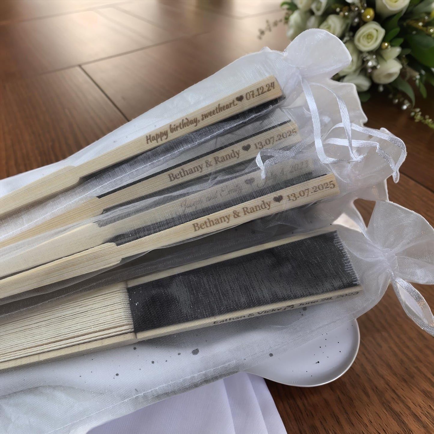 70Pcs Personalized Silk Fans Folding Hand Fan, Custom Wedding Bridal Party Favors, Summer Wedding Bride, Wedding Gift, Thank You Gift (Black)