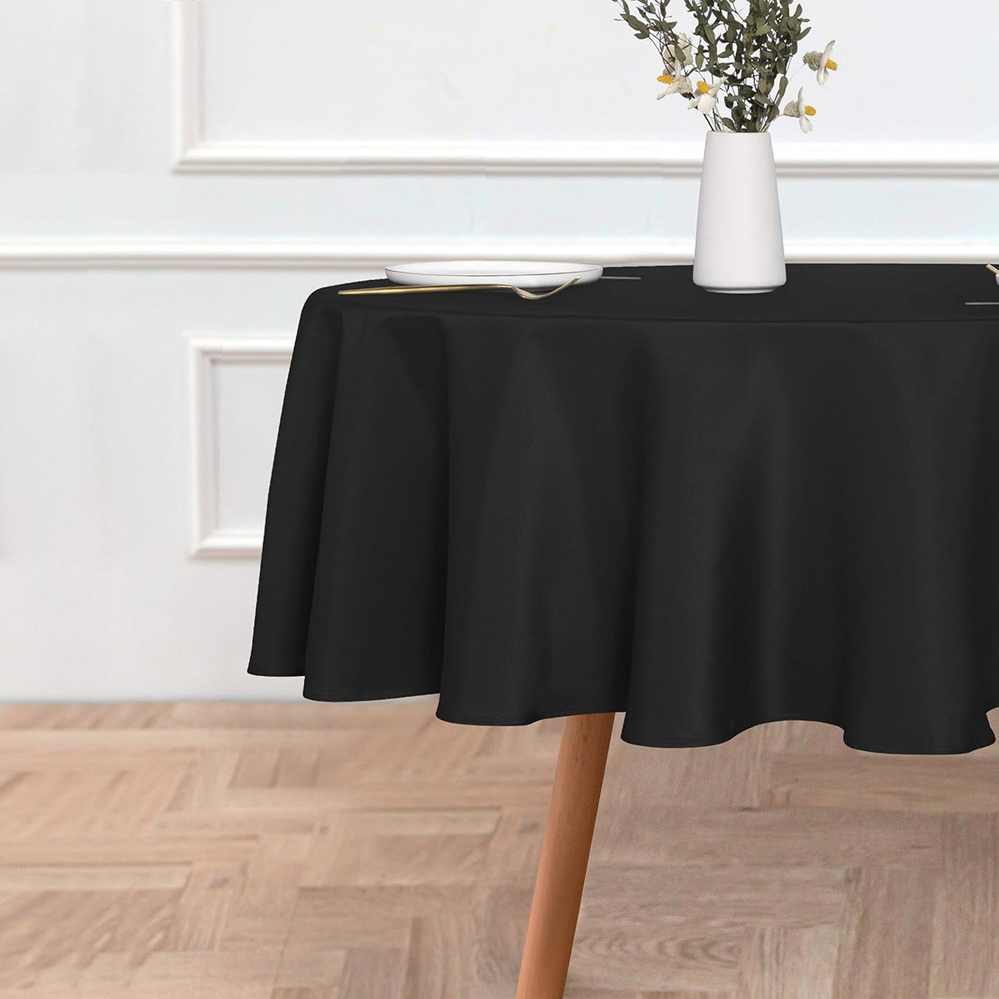 sancua Round Tablecloth - 60 Inch - Water Resistant Spill Proof Washable Polyester Table Cloth Decorative Fabric Table Cover for Dining, Buffet Parties and Camping, Black (Fits 20-48 Inch Tables)