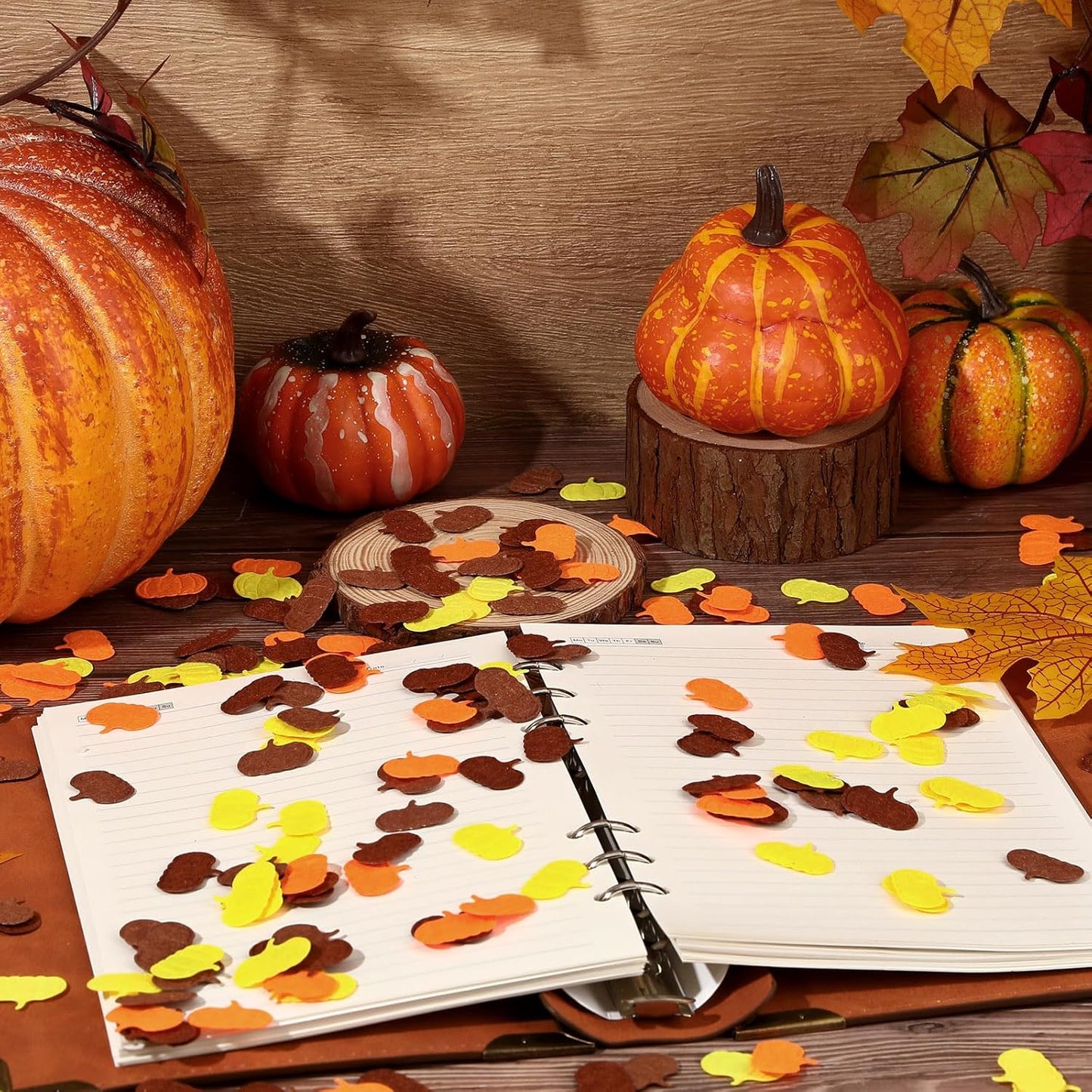MARFOREVER Fall Felt Pumpkin Confetti, 500Pcs Thanksgiving Pumpkins Confetti Decorations Orange Yellow Autumn Table Scatter Centerpiece for Autumn Thanksgiving Day Party Accessories Supplies