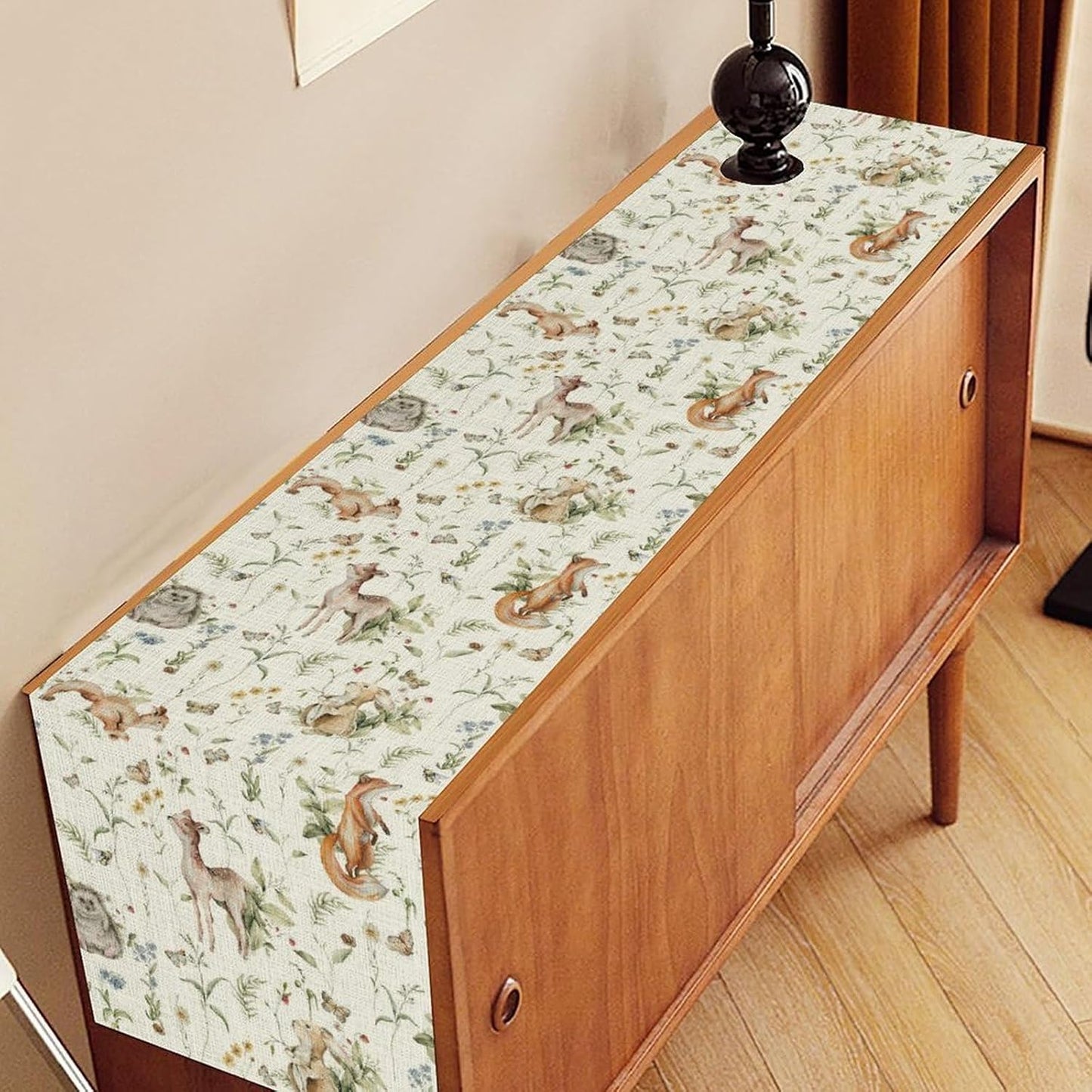 Rustic Woodland Table Runner, Farmhouse Forest Animals Country Lodge Wild Hunt Deer Rabbits Table Center Decor for Home Kitchen Dining Patio Holiday Party Indoor Table Decorations, 13"x72" Inch