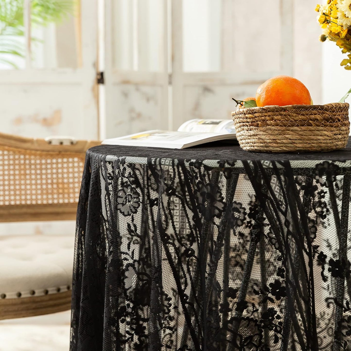 Gorgeous Round Lace Tablecloth,Vintage Floral Embroidered Table Cloths, Chic Round Table Cover for Wedding Banquet HolidayDinner Tables 60INCH (Black)