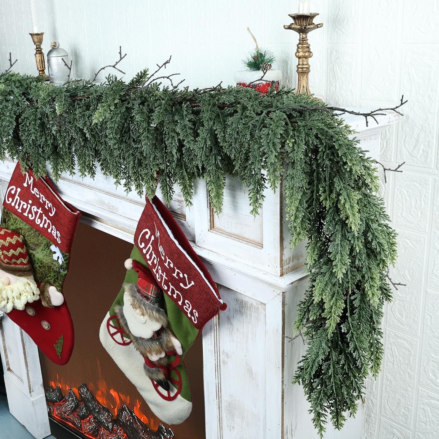 Realistic Christmas Garland for Mantle 9FT Real Touch Thick/Lush Artificial Cedar Garlands Christmas Decorations Indoor Christmas Garland for Stairs Railing Outdoor Table Xmas Holiday Decor Greenery