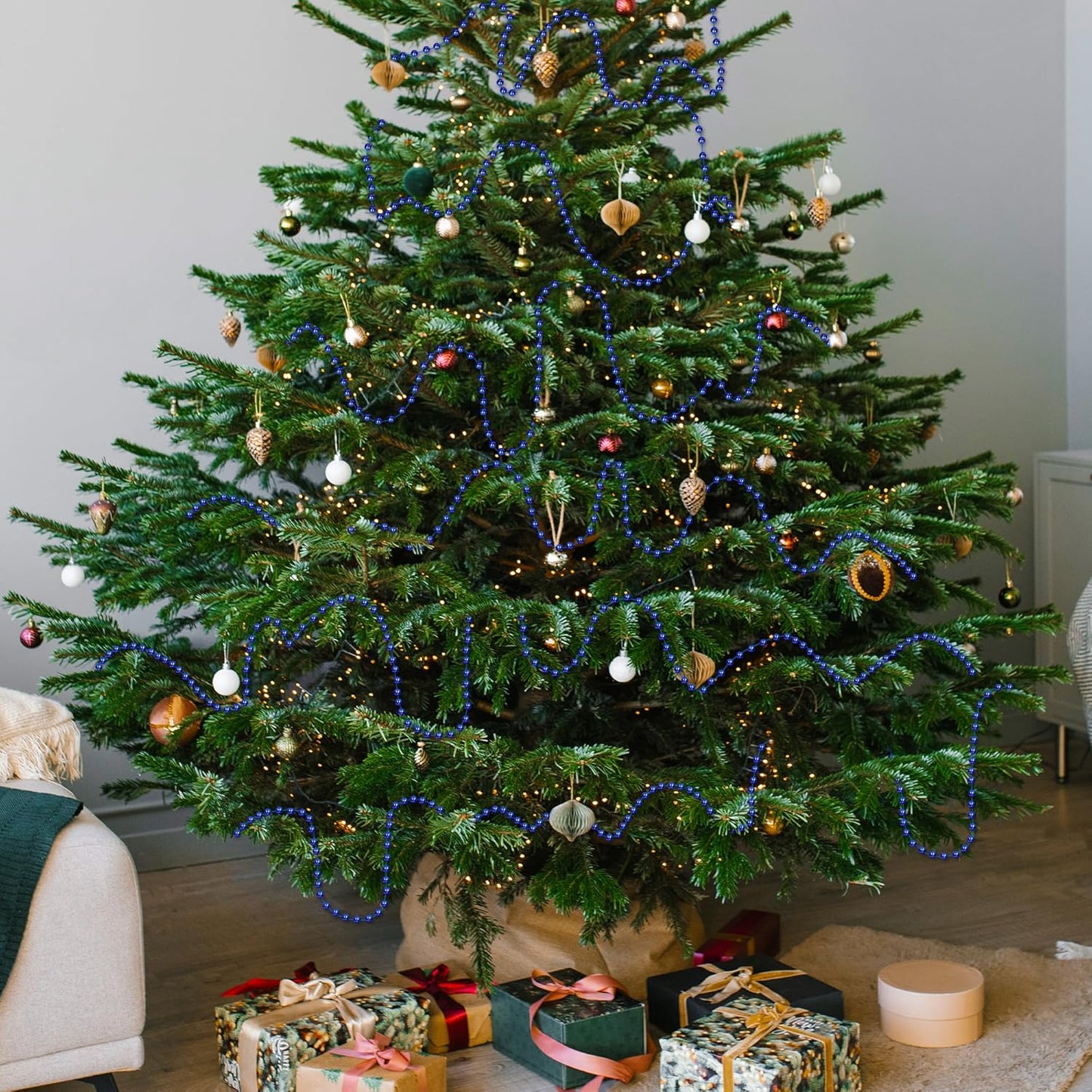 100 FT Christmas Tree Beads, Christmas Tree Garland Decoration, Plastic Hanging Beads Garland Chain Roll for Home Mantle Fireplace Wreath Decor Indoor Outdoor Xmas Tree DIY Supplies