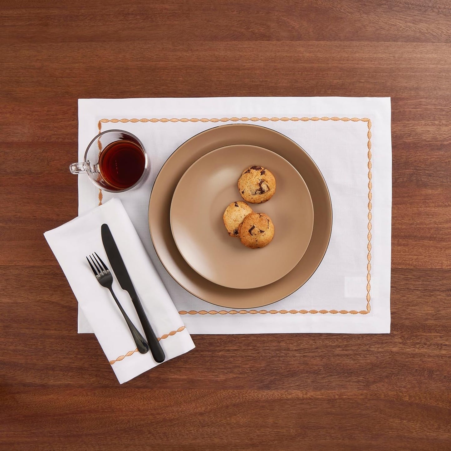 Cotton Linen White Placemats 14 x 19 Inch – Spring, Summer Placemats Set of 4 – Machine Washable Fabric Table Place Mats with Motif Embroidery – Wedding Decoration